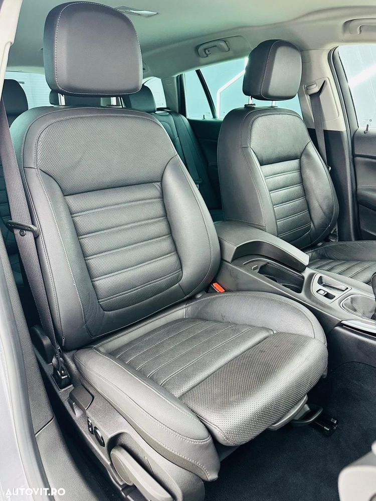 Opel Insignia 1.6 CDTI ECOTEC Start/Stop Cosmo - 14