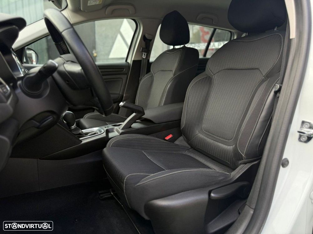 Renault Mégane Sport Tourer BLUE dCi 115 EDC BUSINESS EDITION - 8