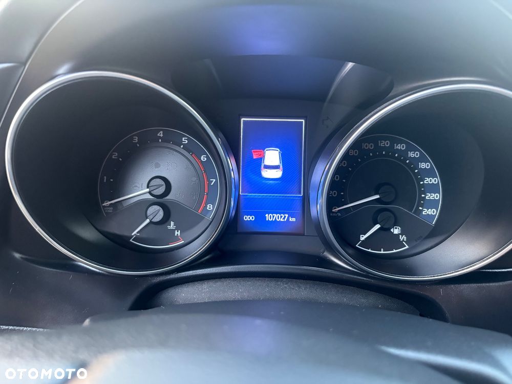Toyota Auris 1.2 T GPF Premium - 24