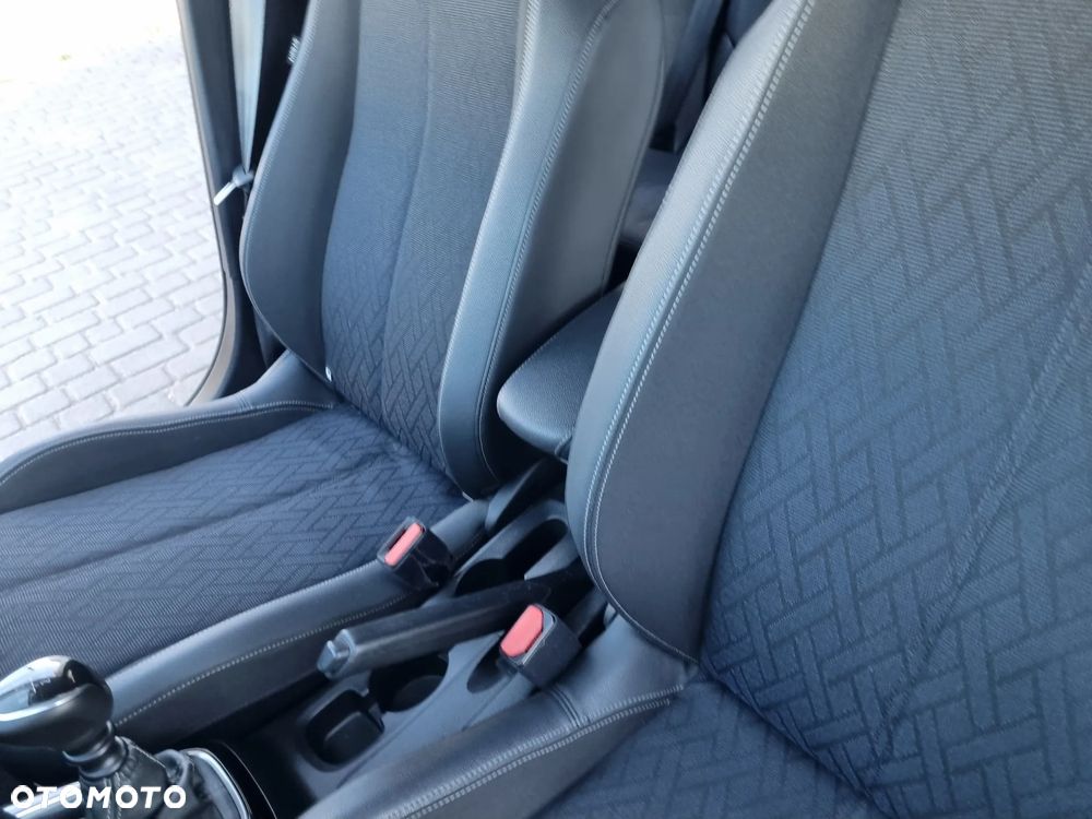 Opel Corsa - 28
