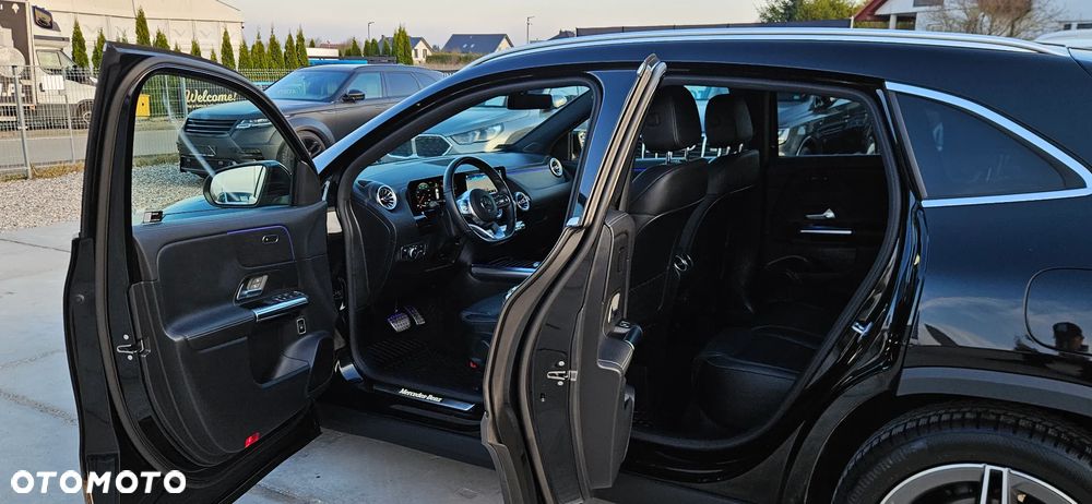 Mercedes-Benz GLA 200 d AMG Line - 24