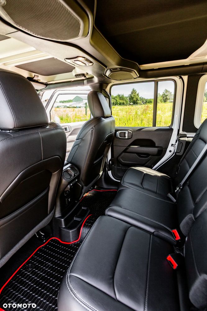 Jeep Wrangler Unlimited GME 2.0 Turbo Sahara - 11