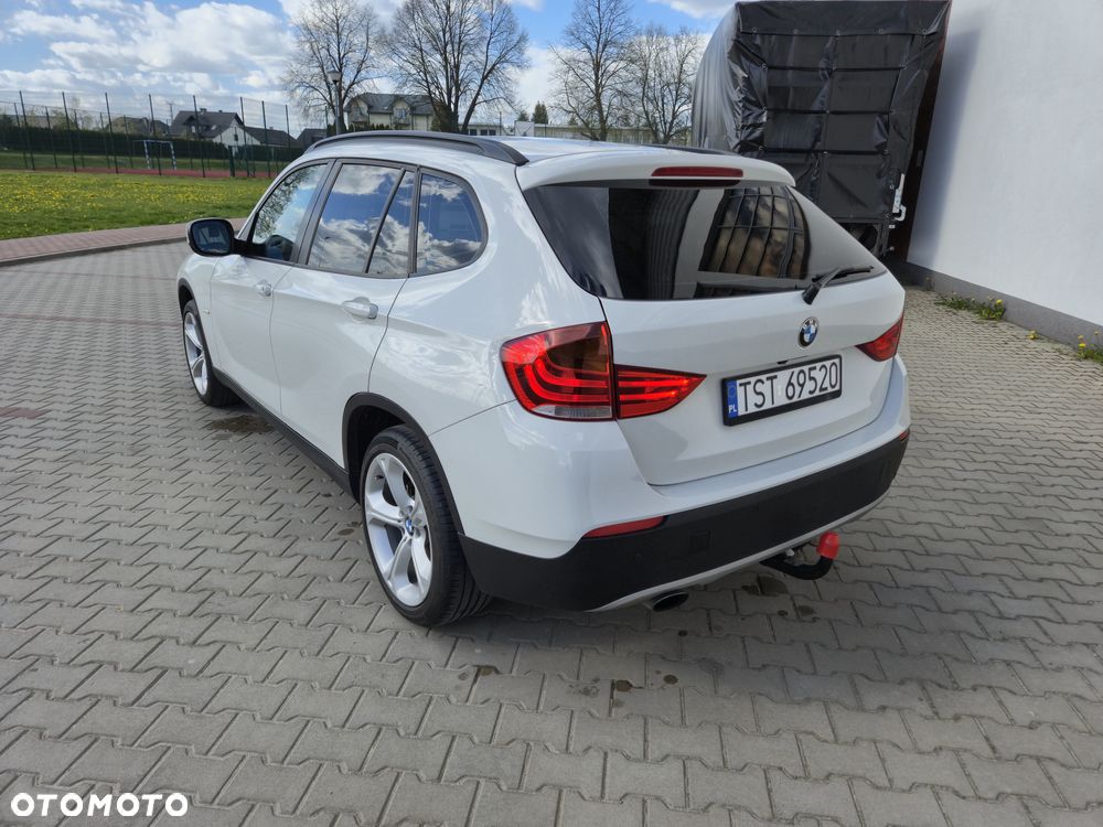 BMW X1 sDrive18i Sport Line - 3