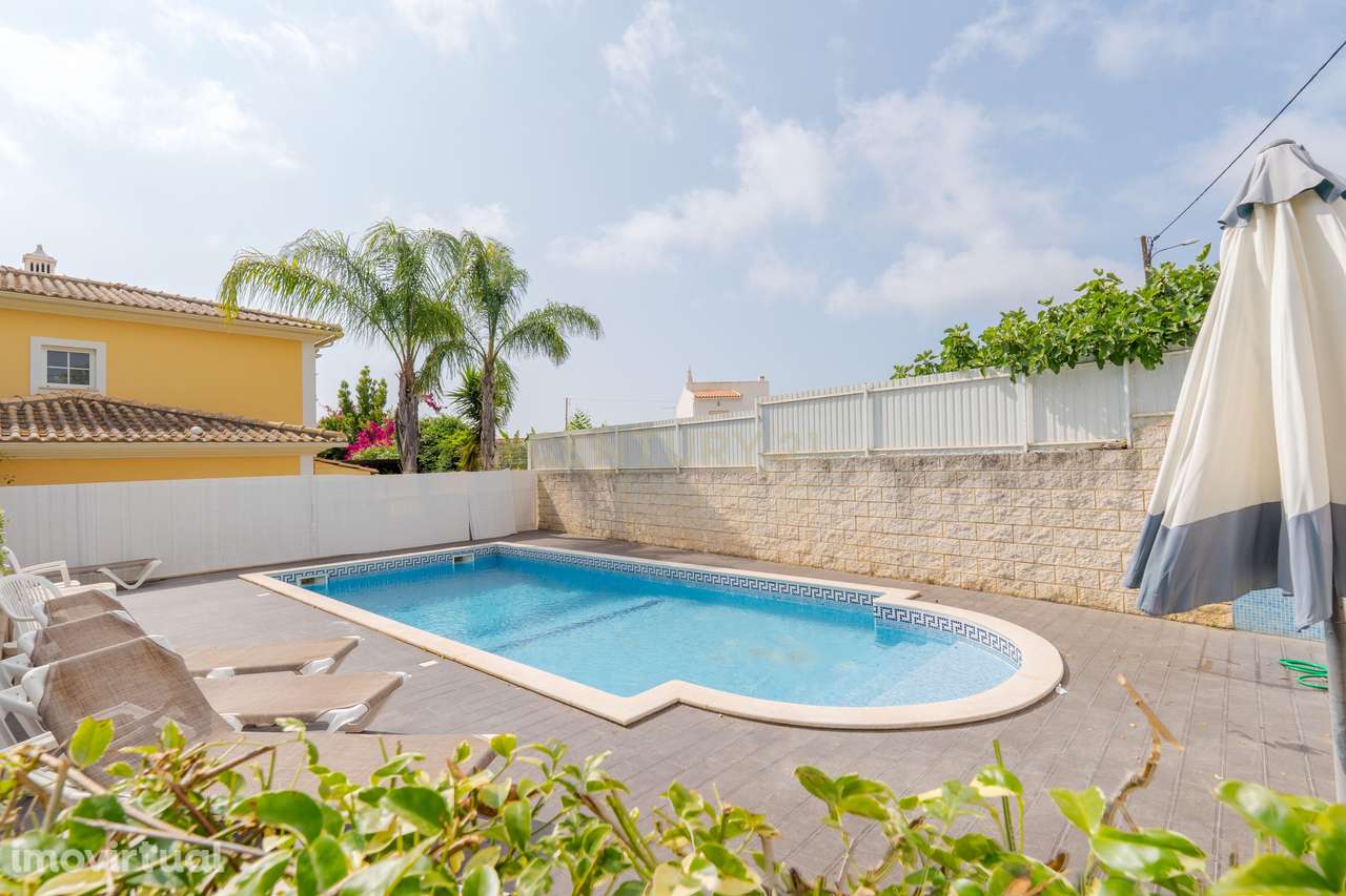 Moradia T2+1 geminada | Piscina - Garagem 51m2  | Mosqueira-Albufeira - Grande imagem: 5/32