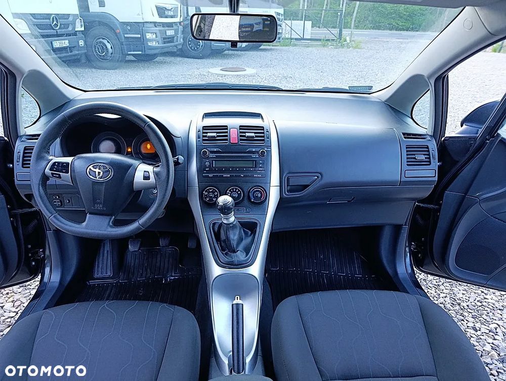 Toyota Auris 1.33 VVT-i Terra Start - 13