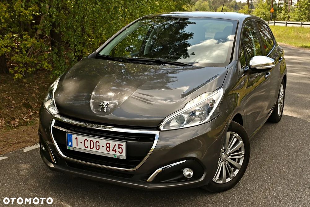 Peugeot 208 1.2 PureTech Style - 12