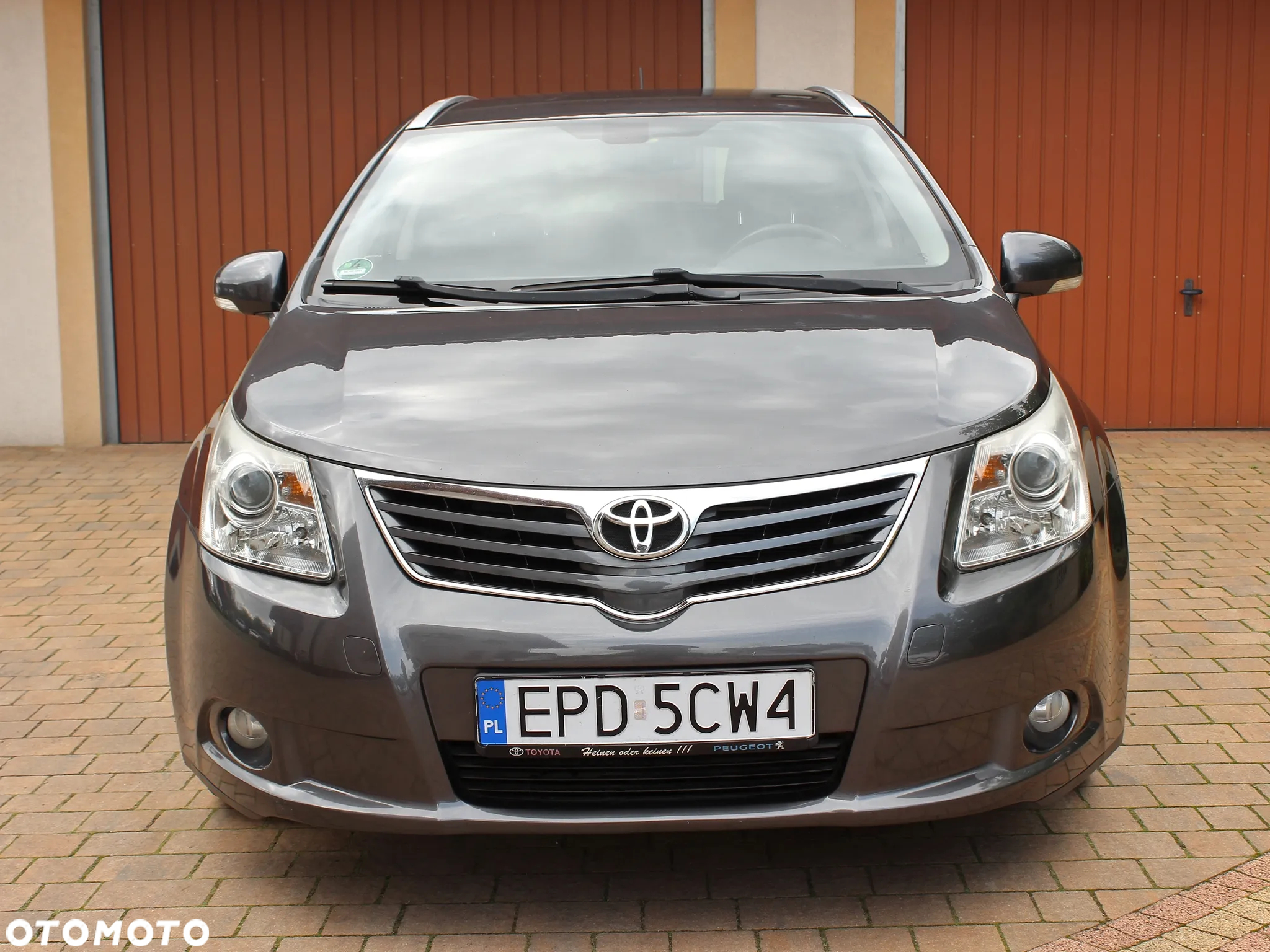 Toyota Avensis 1.8 Premium MS - 2