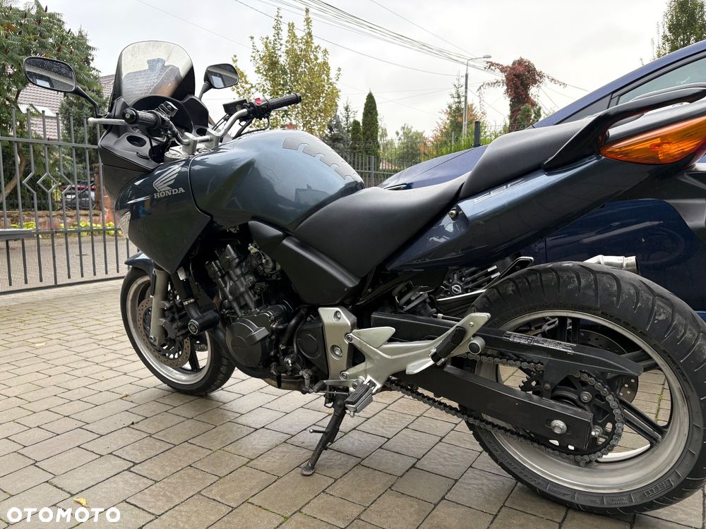 Honda CBF - 3