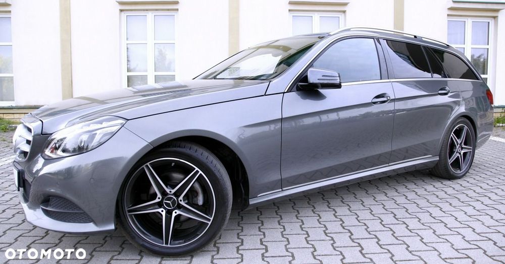 Mercedes-Benz Klasa E - 32