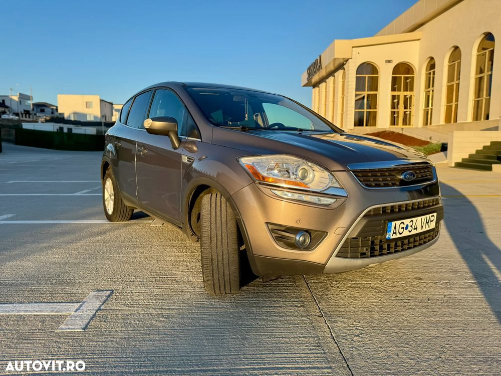 Ford Kuga - 1