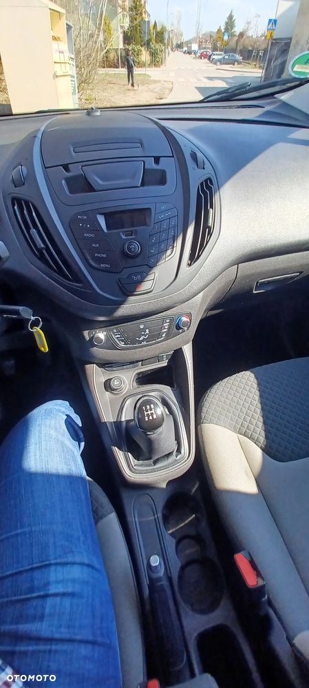 Ford Tourneo Courier 1.0 EcoBoost S&S Ambiente - 30