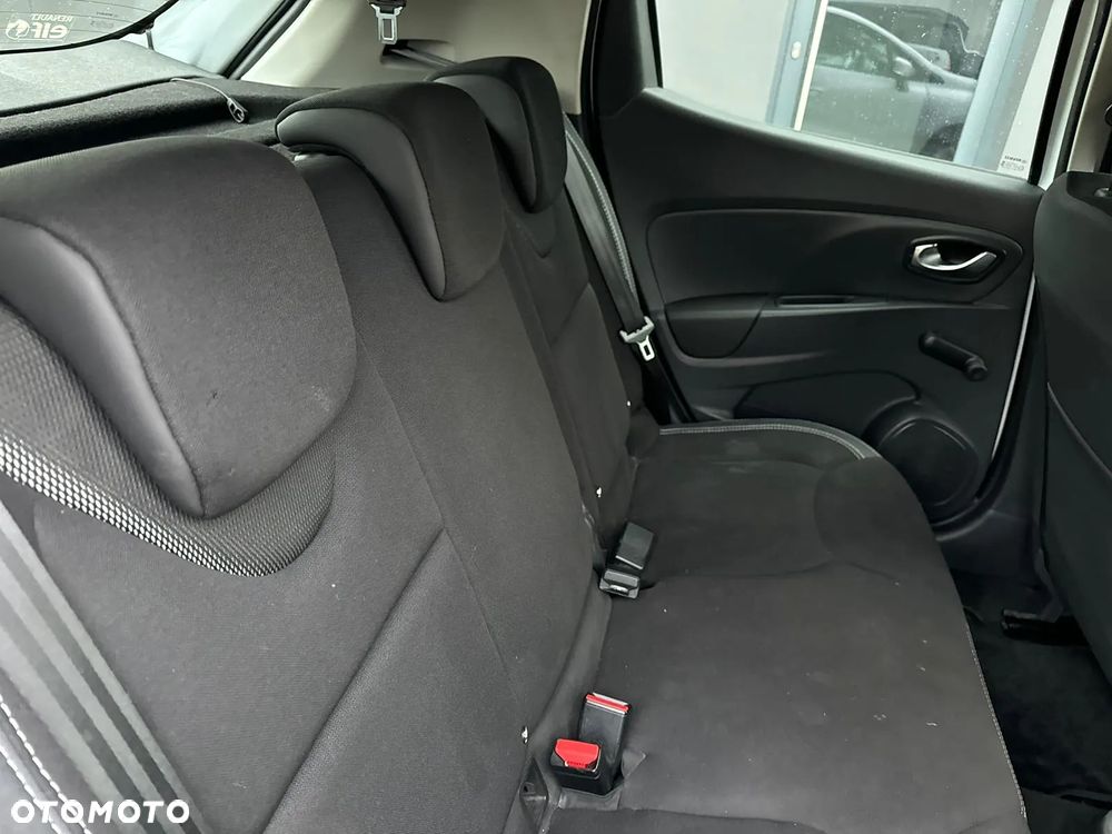 Renault Clio - 7