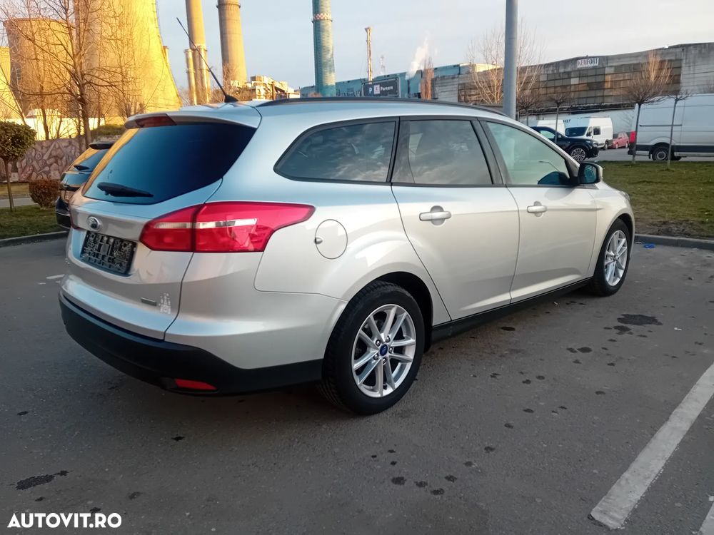 Ford Focus 1.0 EcoBoost Start Stop Titanium - 4