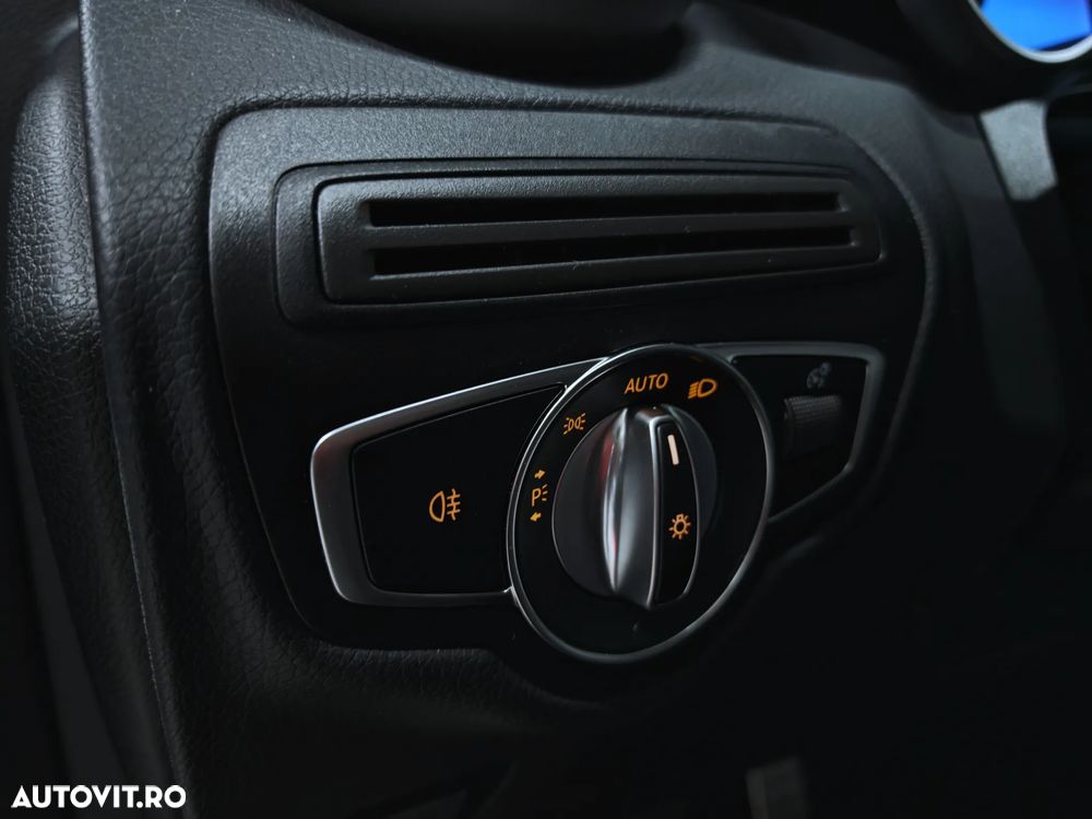 Mercedes-Benz GLC 300 de 4Matic 9G-TRONIC AMG Line - 31