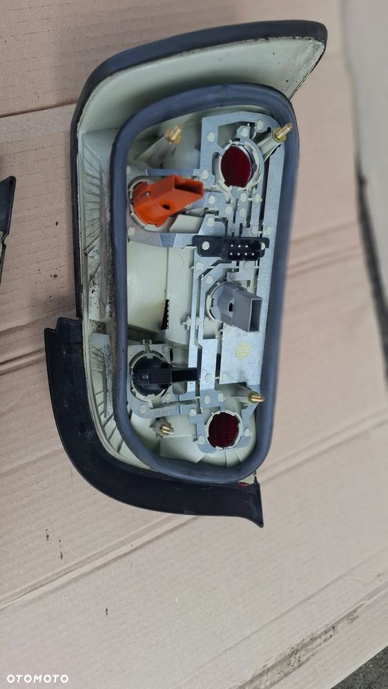 BMW E36 CABRIO COUPE LAMPY TYŁ TYLNIE MA PAKIET - 8