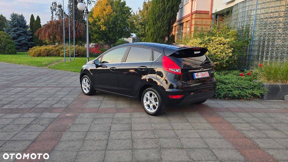 Ford Fiesta - 37