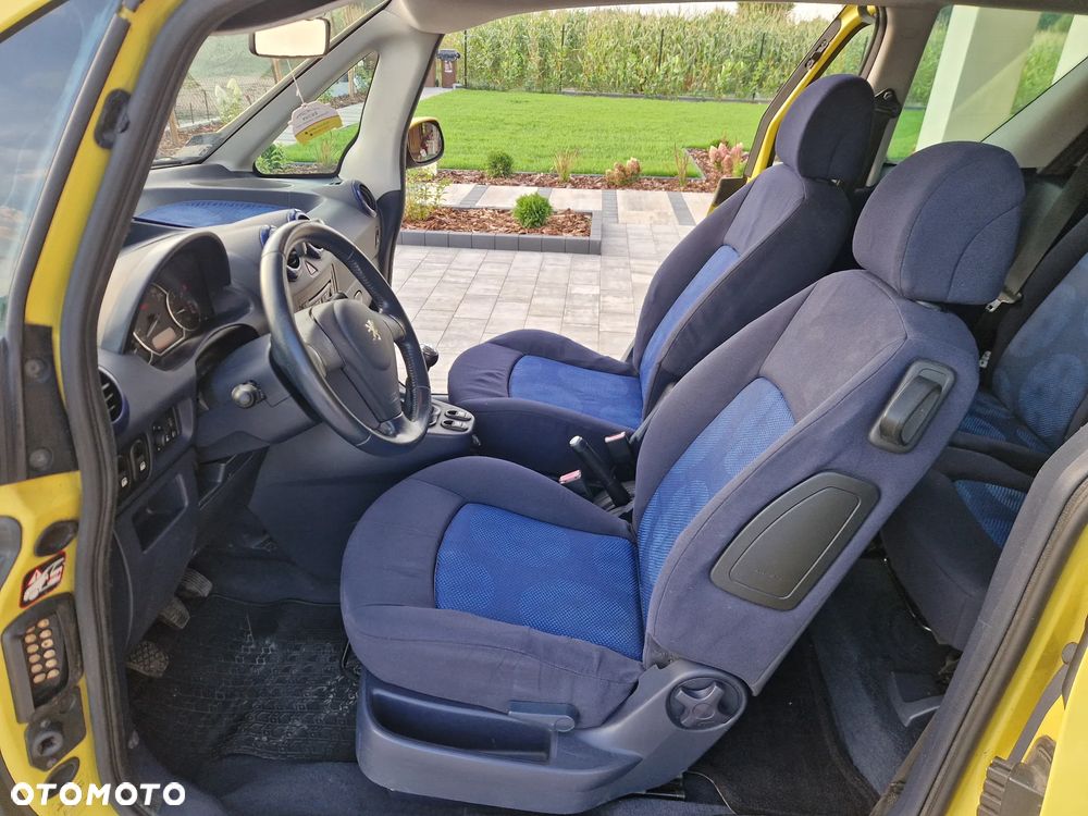 Peugeot 1007 HDi 70 Tendance - 10