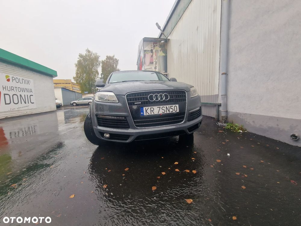 Audi Q7 - 16