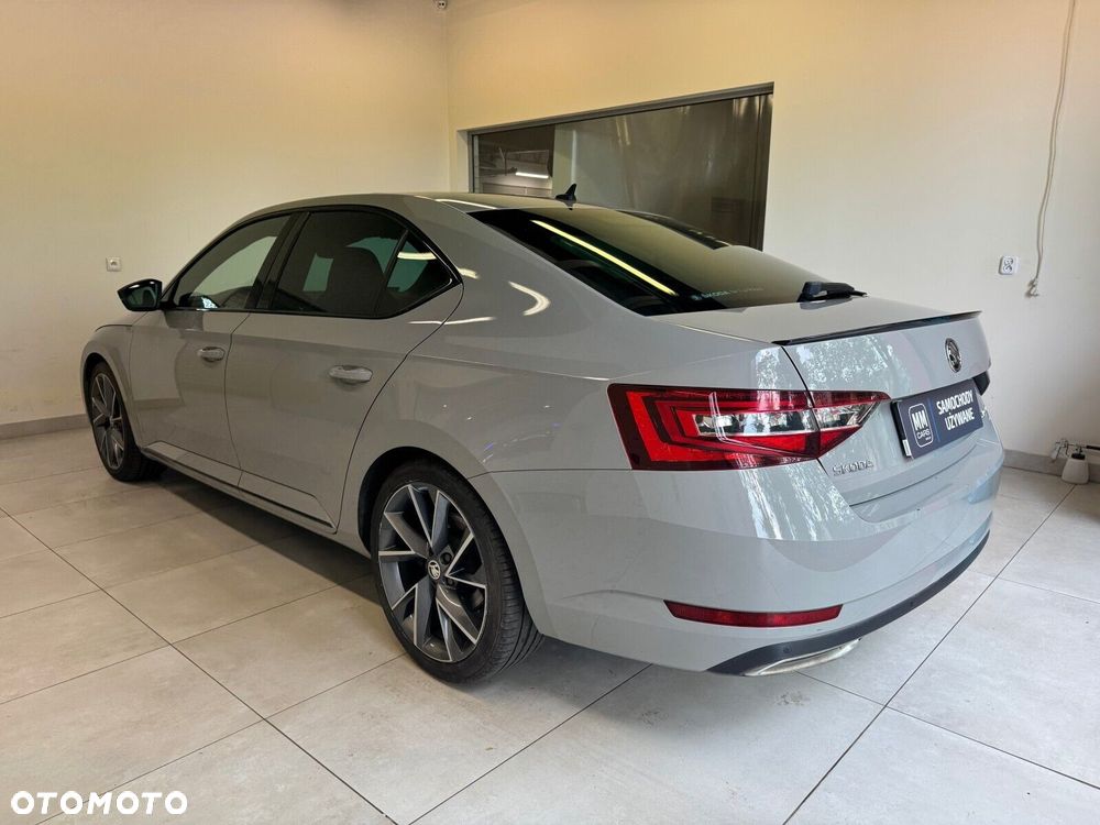 Skoda Superb 2.0 TSI Sportline DSG - 6