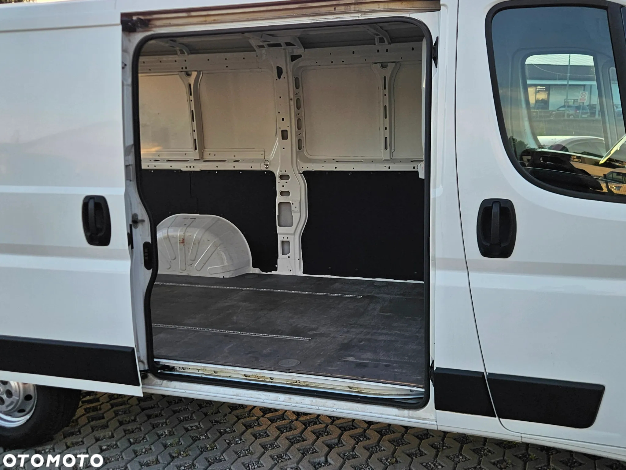 Citroën Jumper  140KM L2H1 KAMERA KLIMATRONIK RADIO MULTIMEDIA - 9