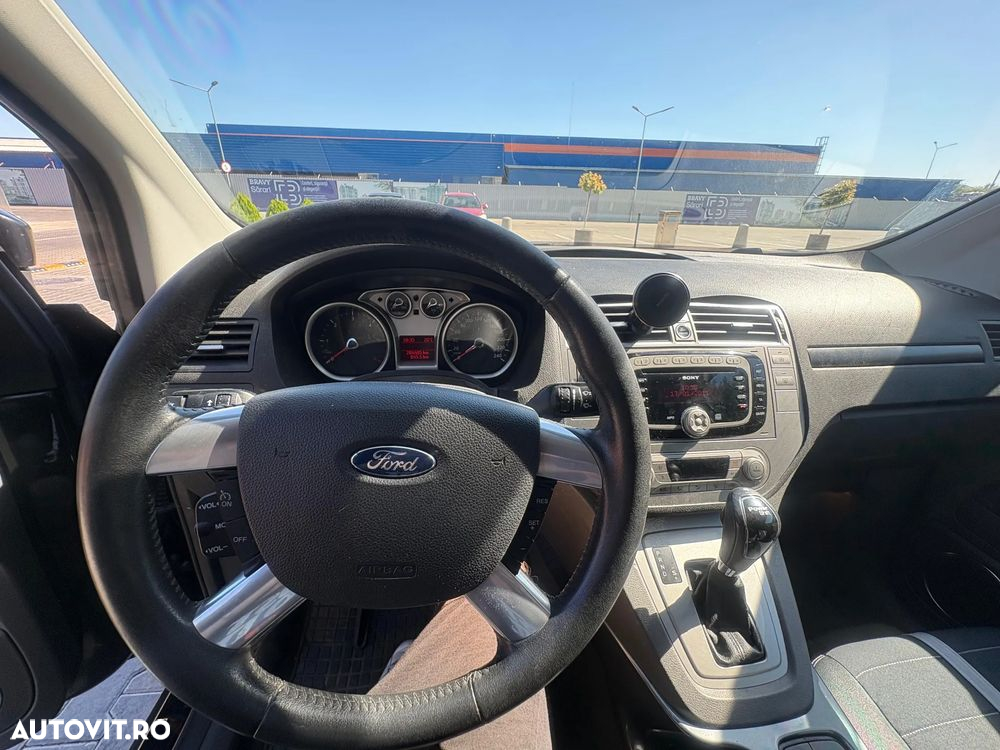 Ford Kuga - 5