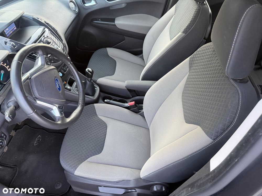 Ford Tourneo Courier 1.0 EcoBoost Titanium - 15