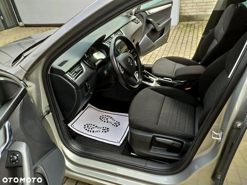 Skoda Octavia 1.4 TSI Edition DSG - 17