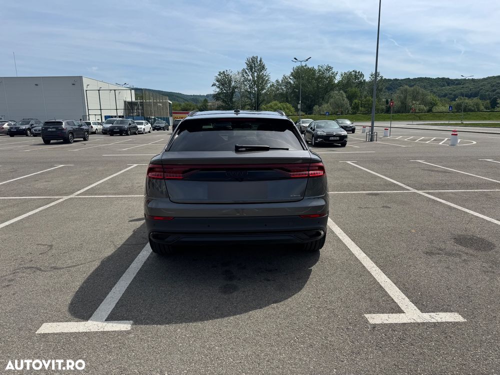 Audi Q8 55 TFSI quattro Tiptronic - 10