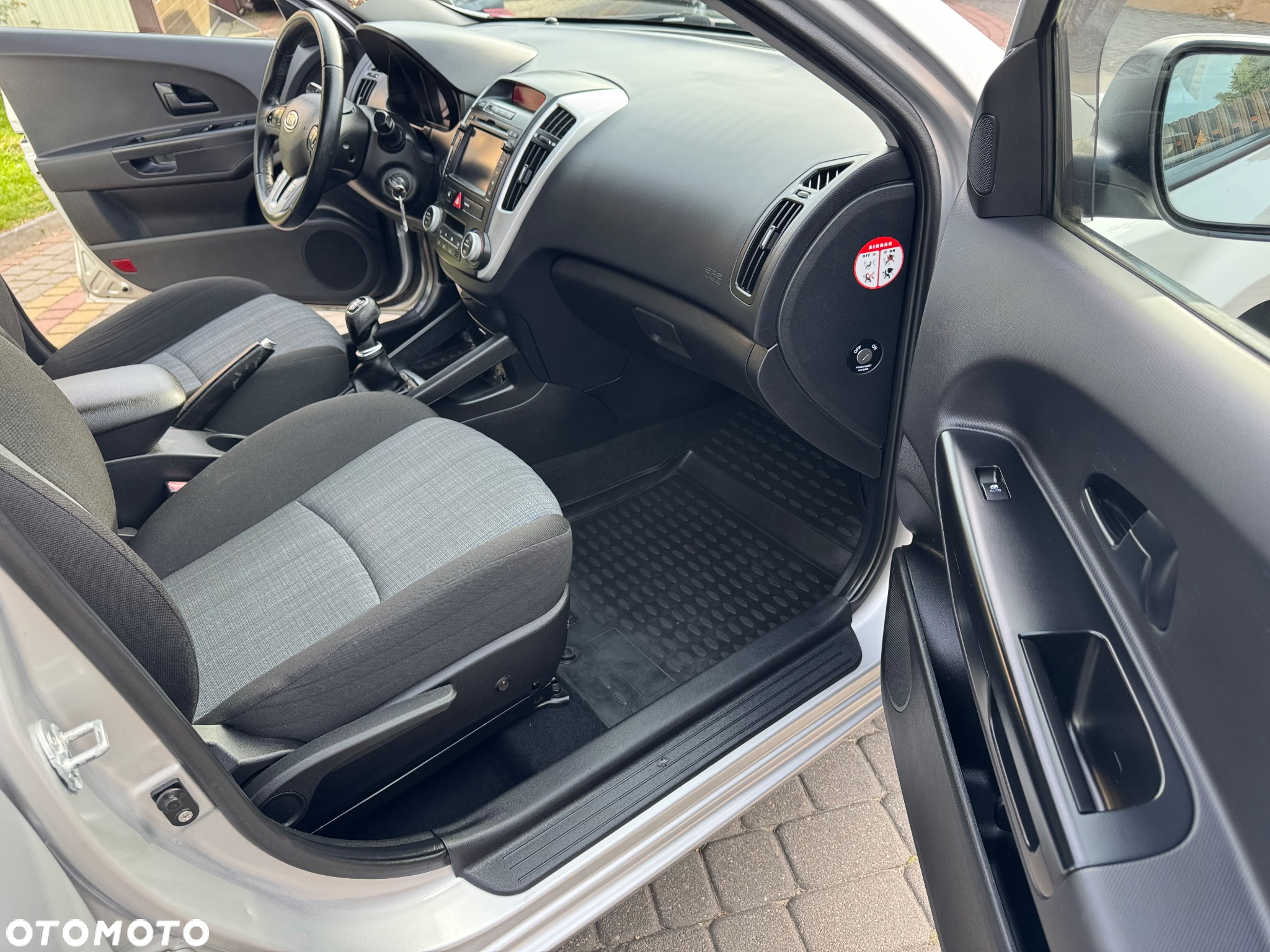 Kia Ceed 1.4 CVVT Attract Plus - 13