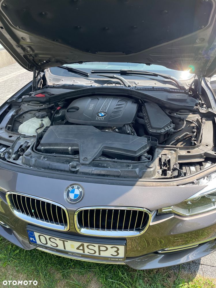 BMW Seria 3 318d Luxury Line - 23