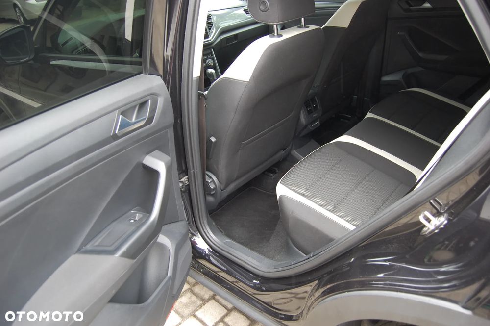 Volkswagen T-Roc - 25