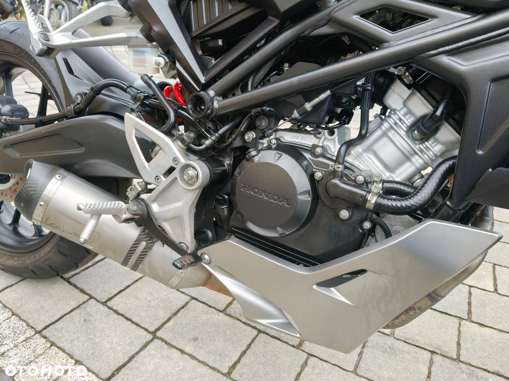 Honda CB - 10