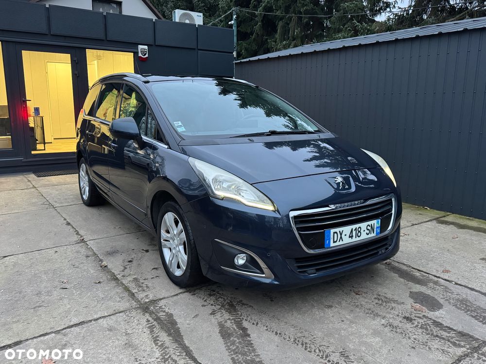 Peugeot 5008 THP 165 EAT6 Stop & Start Allure - 3