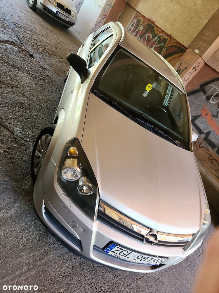 Opel Astra 1.6 Edition Plus - 2