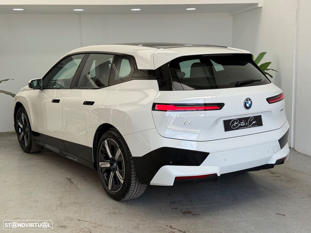 BMW iX xDrive 40 Pack Desportivo - 4
