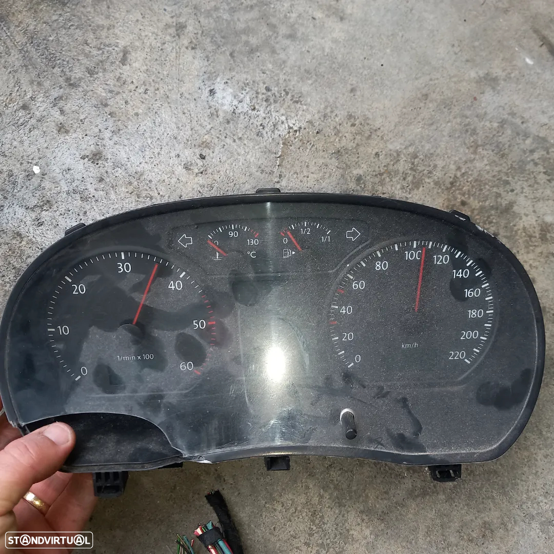 vw polo 9n  9n2 para pecas ( ja nao tenho a frente ) - 11