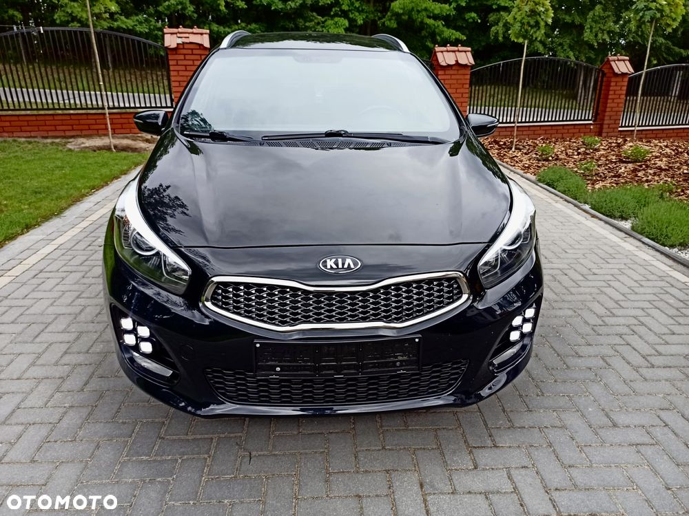 Kia Ceed 1.6 CRDi GT Line - 11