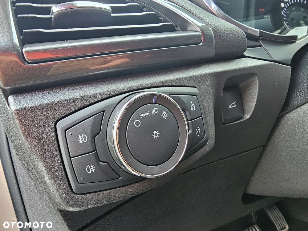 Ford Mondeo 2.0 TDCi Titanium PowerShift - 32