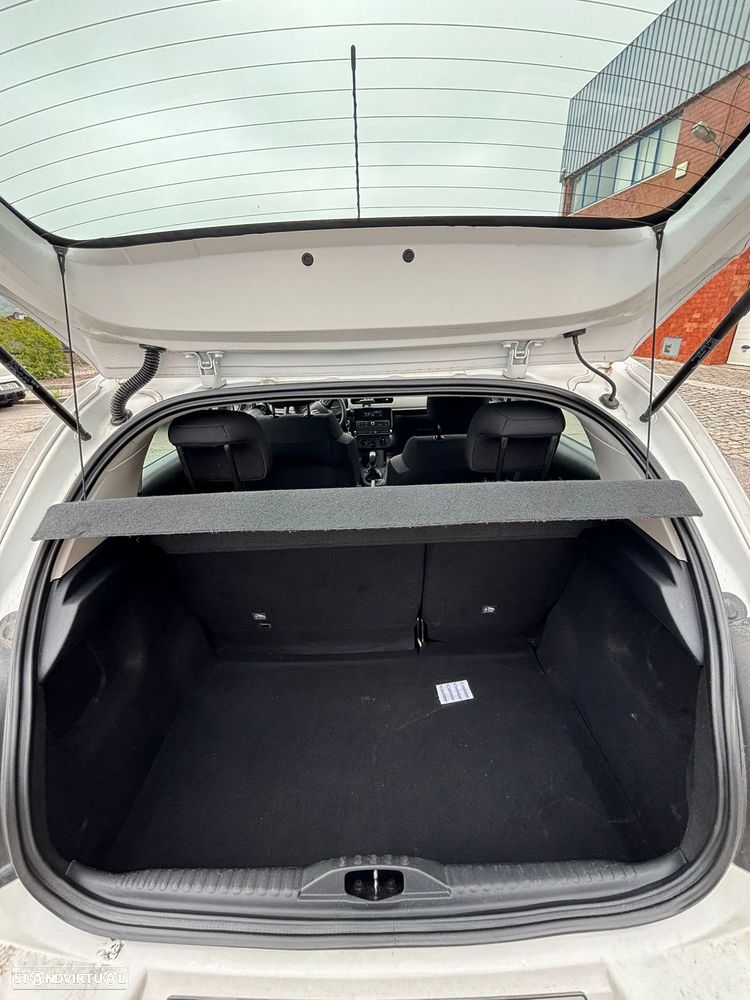 Citroën C3 Pure Tech Live - 4