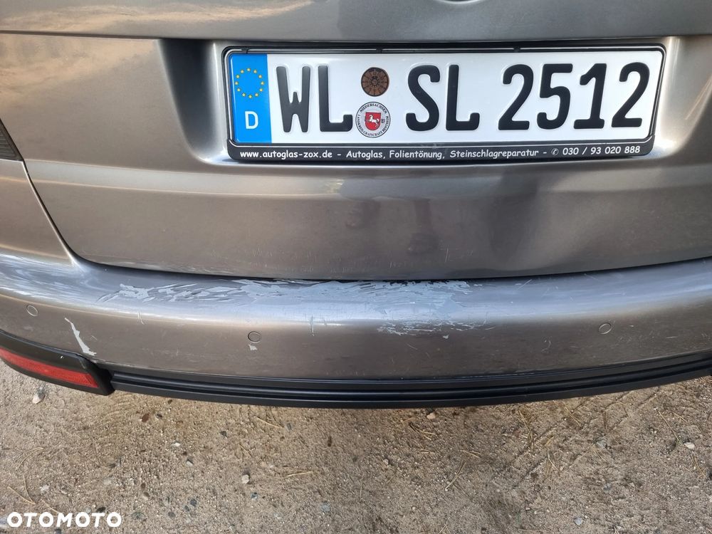 Volkswagen Touran 2.0 TDI DPF Highline DSG - 23