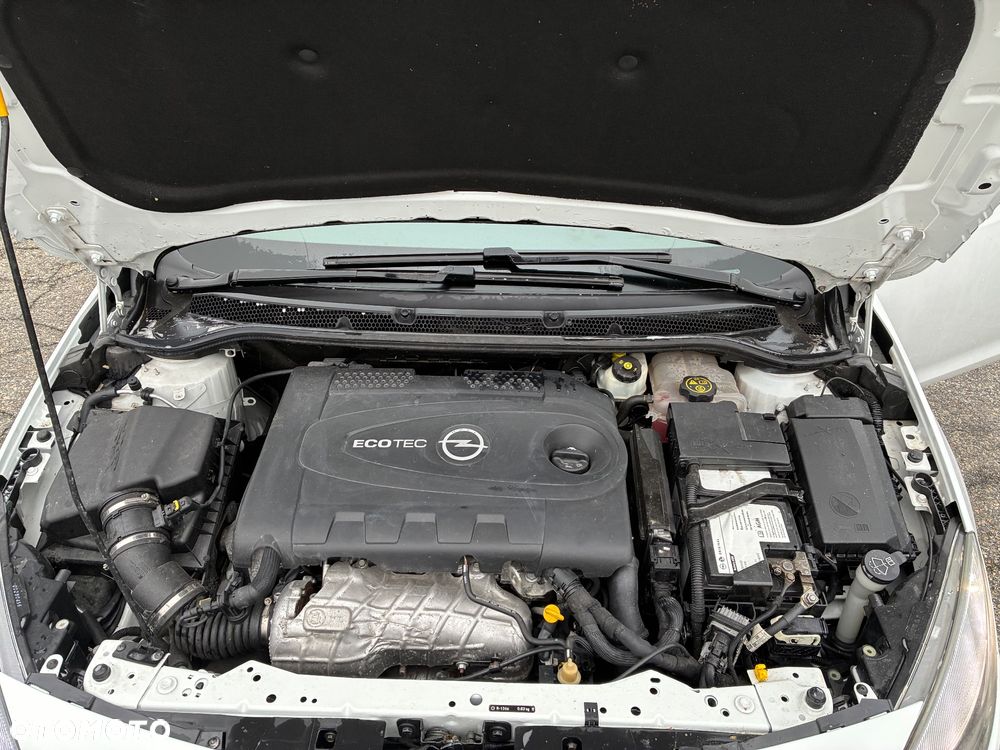 Opel Astra 2.0 CDTI DPF Color Edition - 27