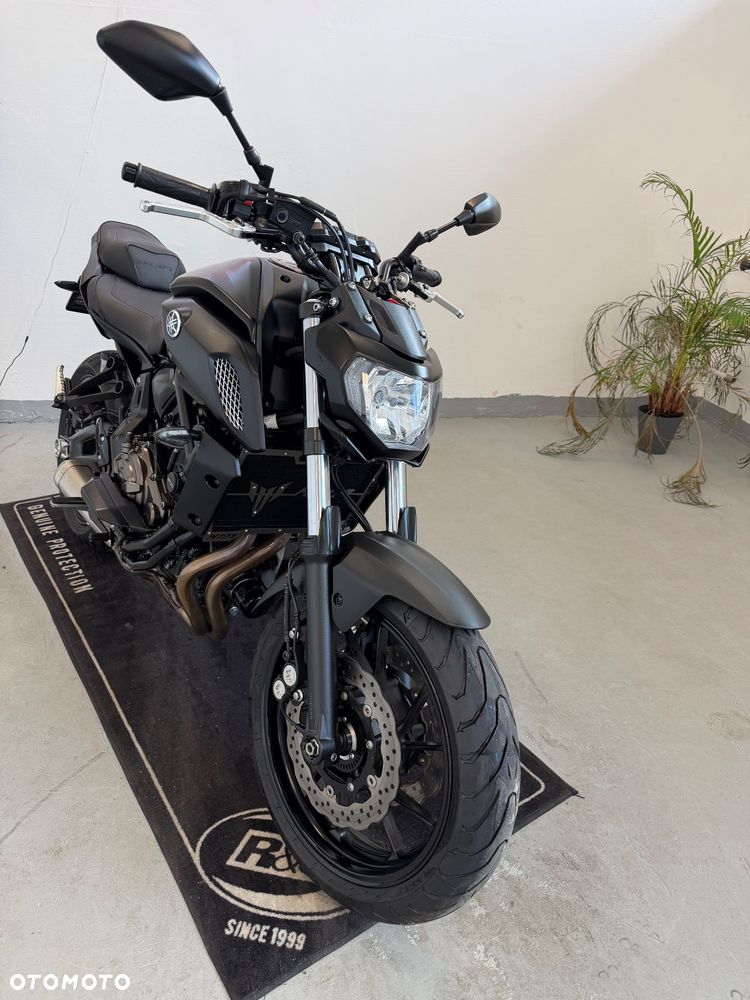 Yamaha MT - 4