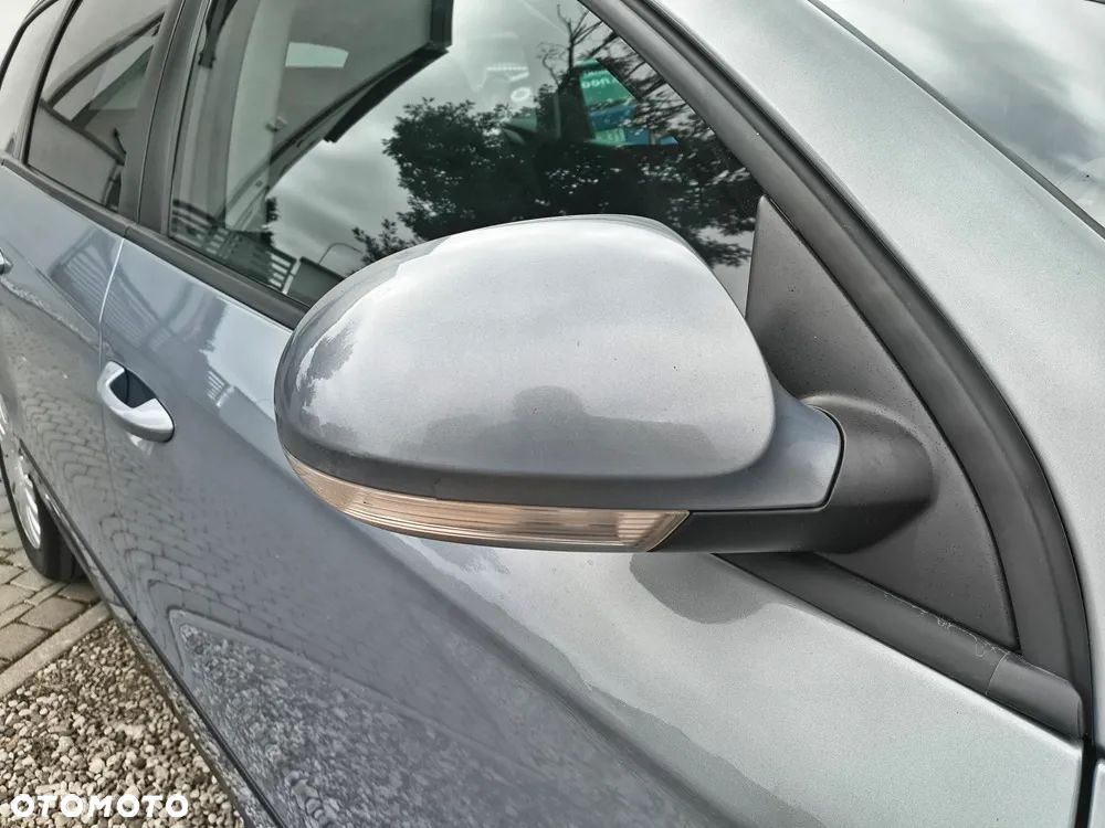 Volkswagen Passat 2.0 TDI DPF Comfortline - 14