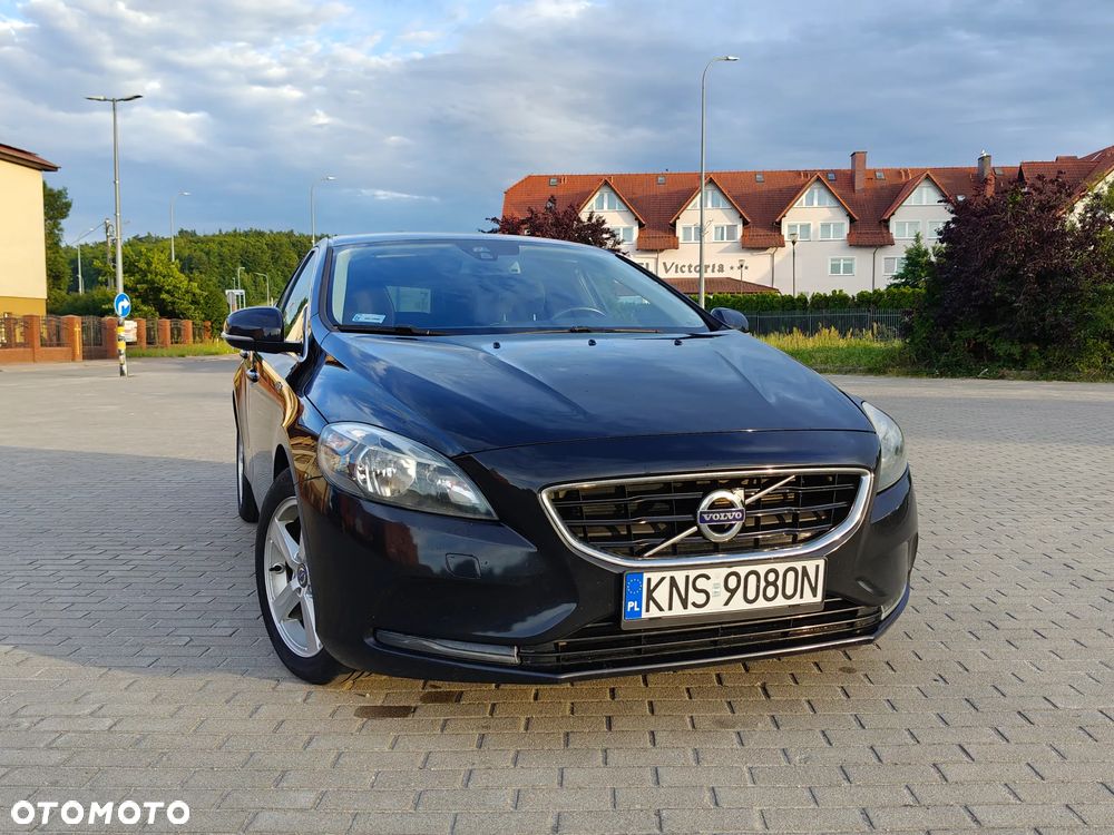 Volvo V40 D2 Momentum - 2