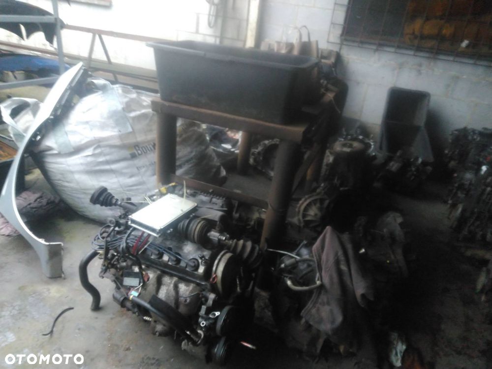 SILNIK BENZYNOWY + KOMPLETNY OSPRZĘT  HONDA CIVIC VI LIFT (ANGIELKA) D14Z3 - 14