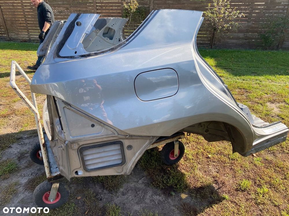 MERCEDES ml 166 cwiartka tylna prawa lewa 792 - 3