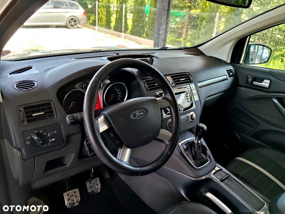 Ford Kuga 2.0 TDCi 4x4 Titanium - 5