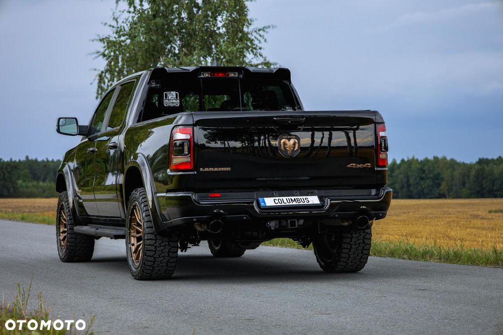 RAM 1500 5.7 Crew Cab Shortbed Laramie Black - 14