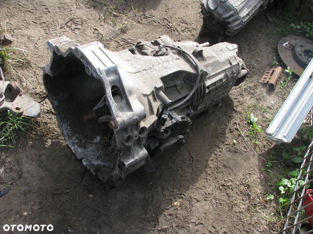 SKRZYNIA BIEGÓW VOLKSWAGEN PASSAT B5 2.3 B DVT - 1