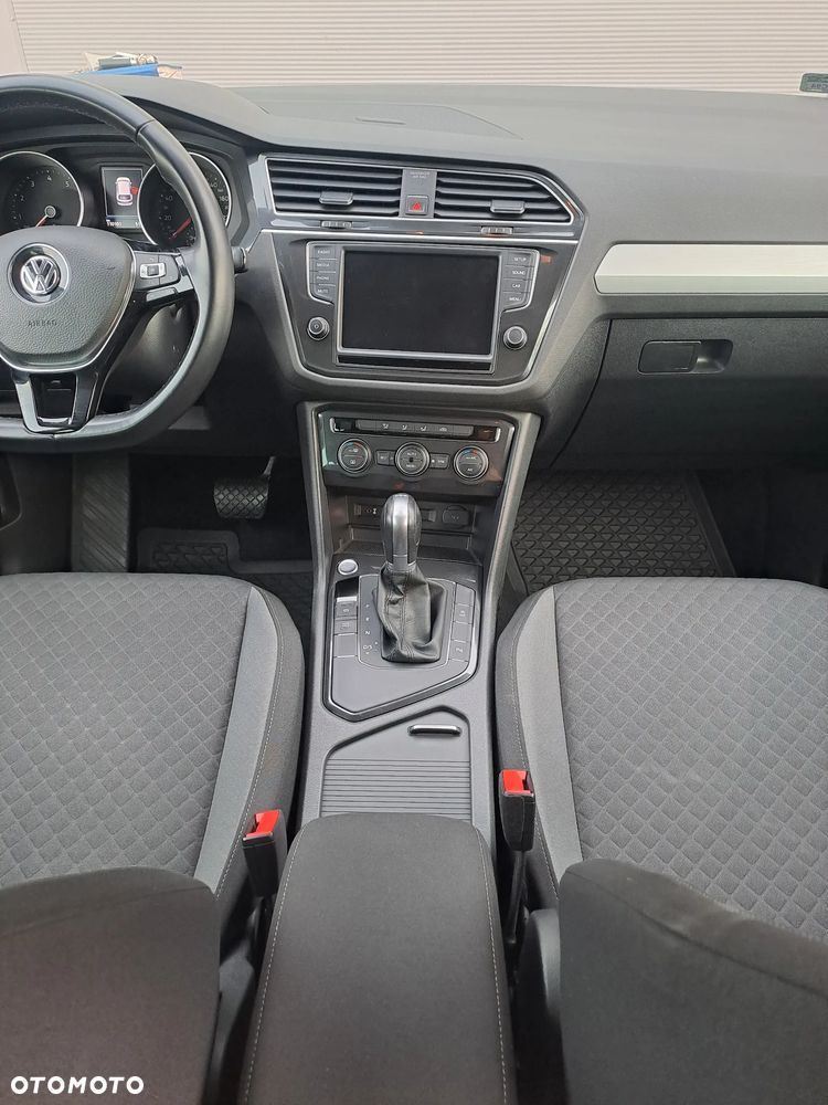 Volkswagen Tiguan - 15